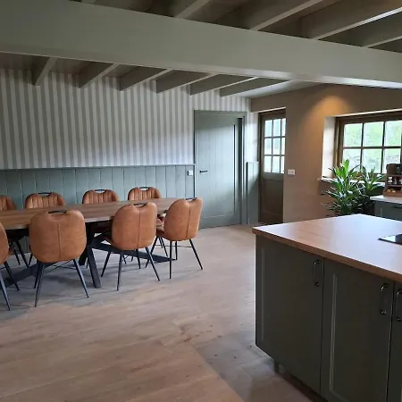 De Strijpse Hoeve, Een Ruime Moderne Woning Villa *