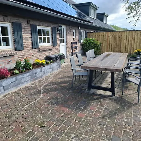 De Strijpse Hoeve Villa *